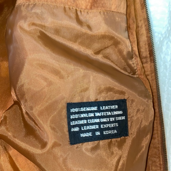 Seude Leather Bomber Jacket - Picture 4 of 13